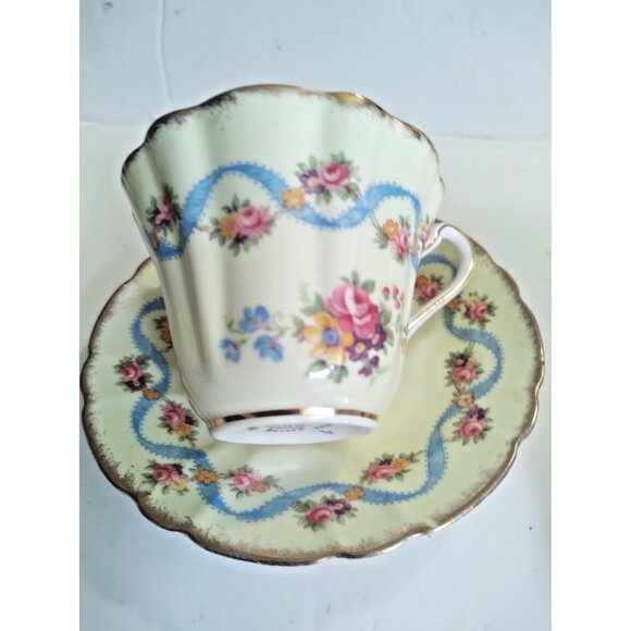 Royal Stafford Porcelain Cup & Saucer Special Occasion Series Happy Birthday - Picture 14 of 16